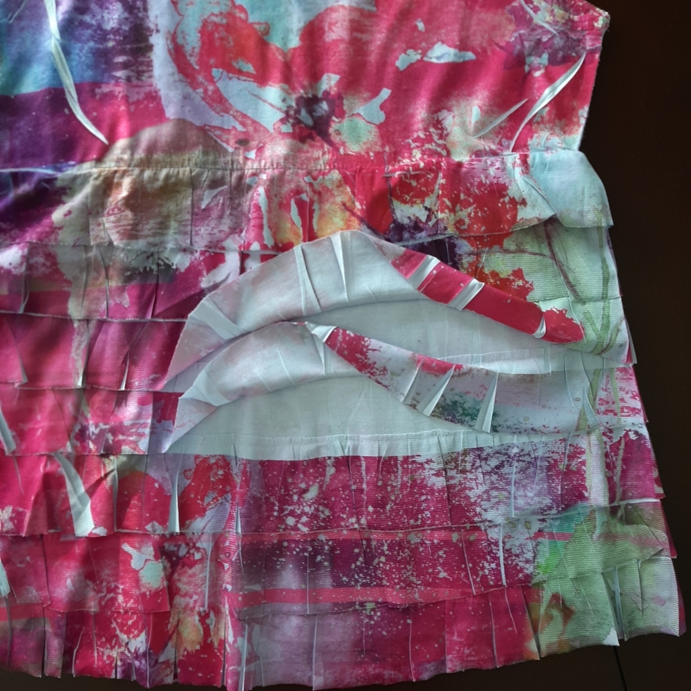 Colorful Tank Top With Ruffles - Picture 6 of 7